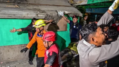 Pesantren Al-Khoziny Sidoarjo Roboh: 3 Orang Santri Meninggal, Puluhan Lainnya Selamat