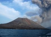 Badan Geologi Tegaskan Narasi Tsunami 60 Meter Akibat Erupsi Anak Krakatau Adalah Hoax