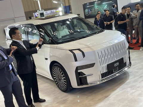 Geely Tunda Kehadiran Zeekr di Indonesia ke Awal 2027, Apa Alasannya