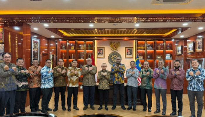 RI-Malaysia Bahas Kenaikan Batas Usia dan Upah Minimum PMI Jadi 2.000 Ringgit